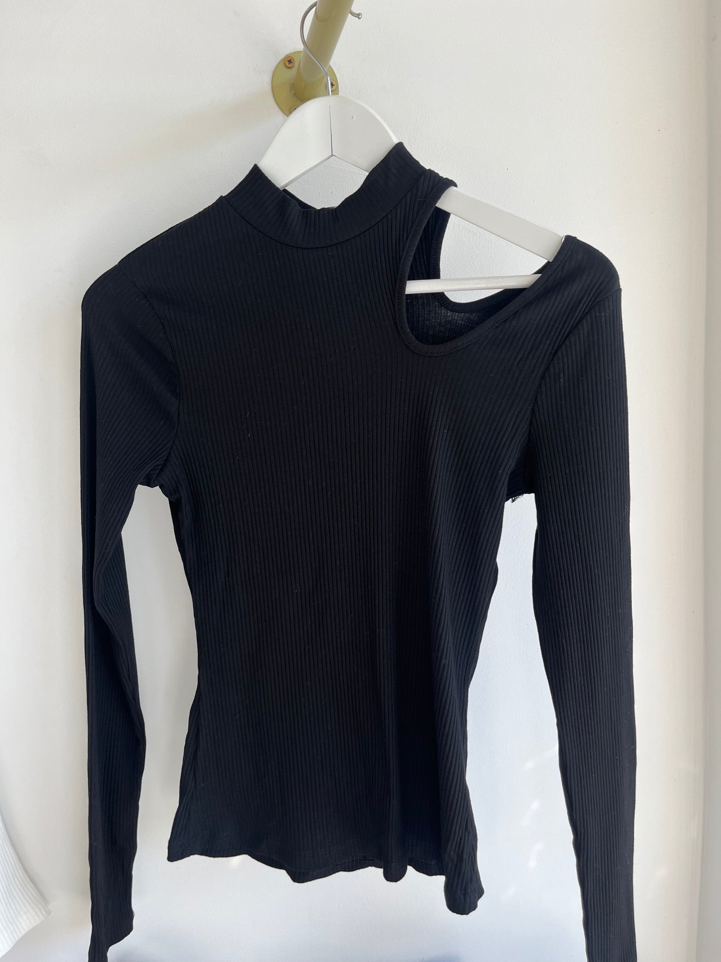 Cutout Polo Neck